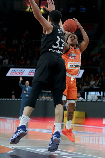 对于羽毛球 对于羽毛球