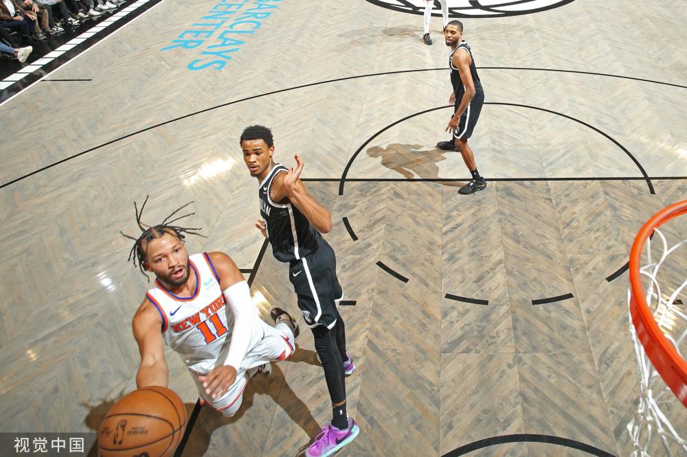 靠顽强防守 靠顽强防守